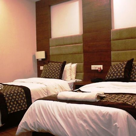 Hotel Simla สิริกุรี ภายนอก รูปภาพ